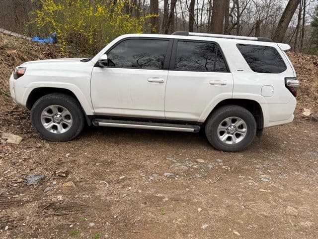 2024 Toyota 4Runner SR5 Premium SUV JTENU5JR3R6232117