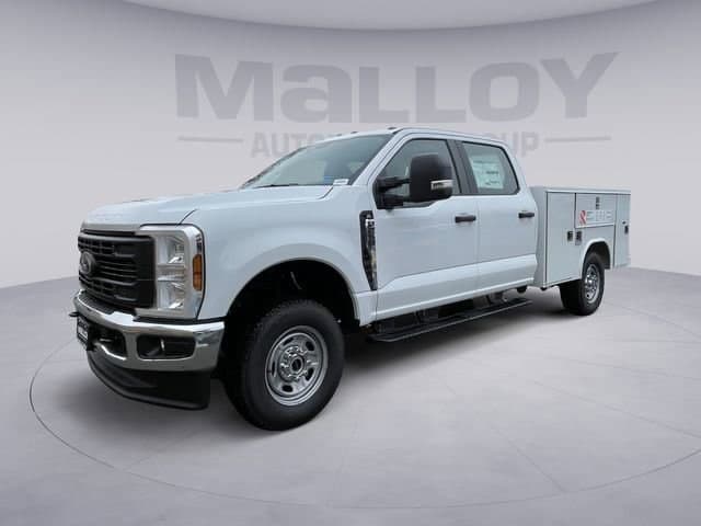 2026 Ford Super Duty F-250 SRW XL 8FT READING SERVICE BODY Truck Crew Cab