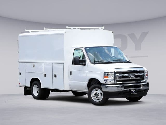 2026 Ford E-350 11FT Reading KUV Base Cab/Chassis
